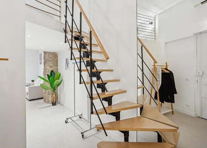 La Promenade Nicoise *